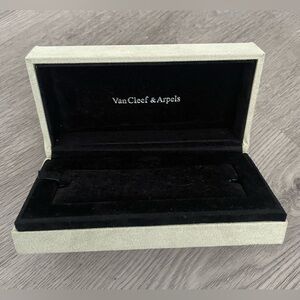 Van Cleef & Arpels Luxurious Jewelry Storage Case